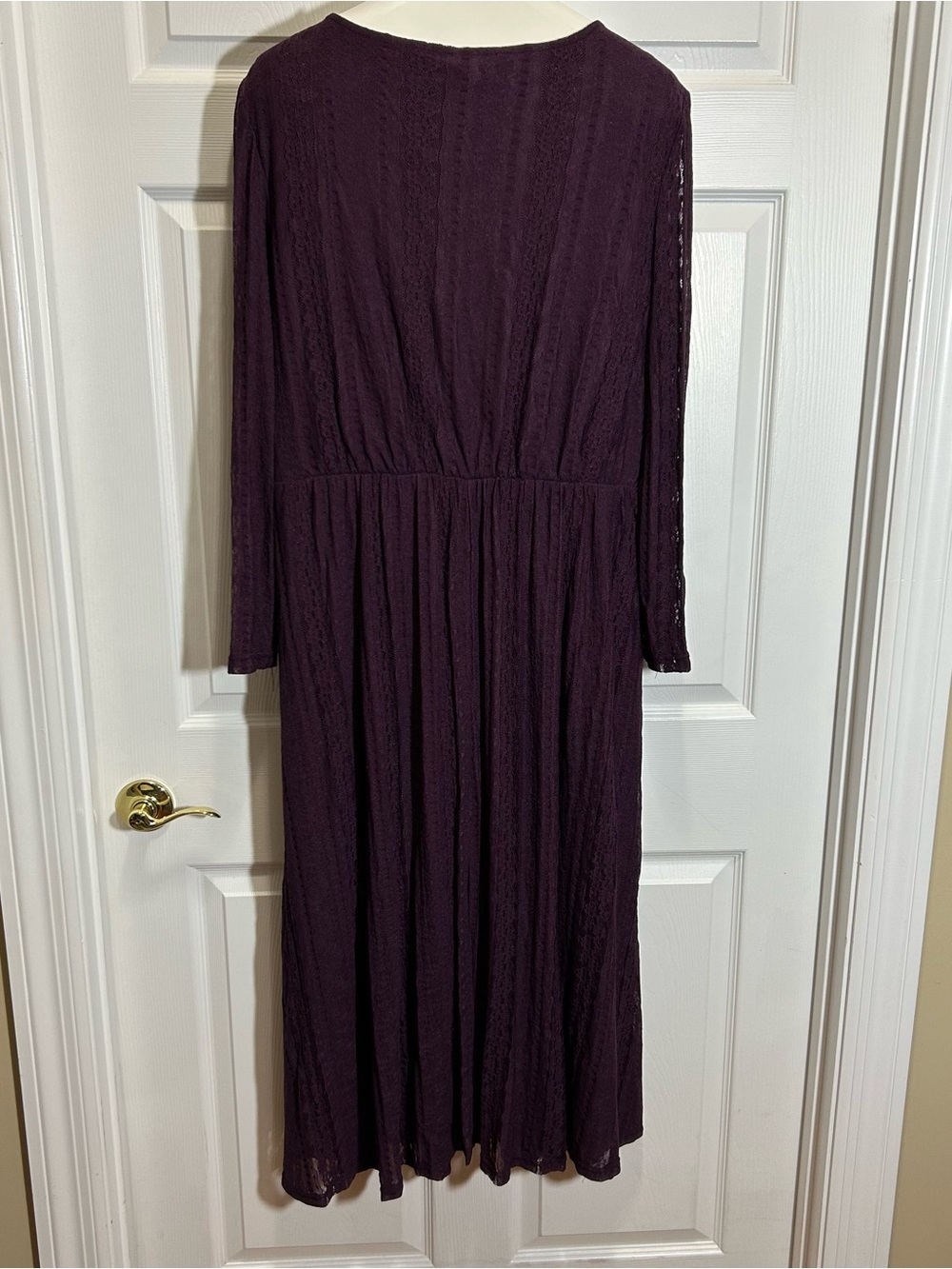 BloomChic Deep Plum Lace Midi Dress - Picture 5 of 8
